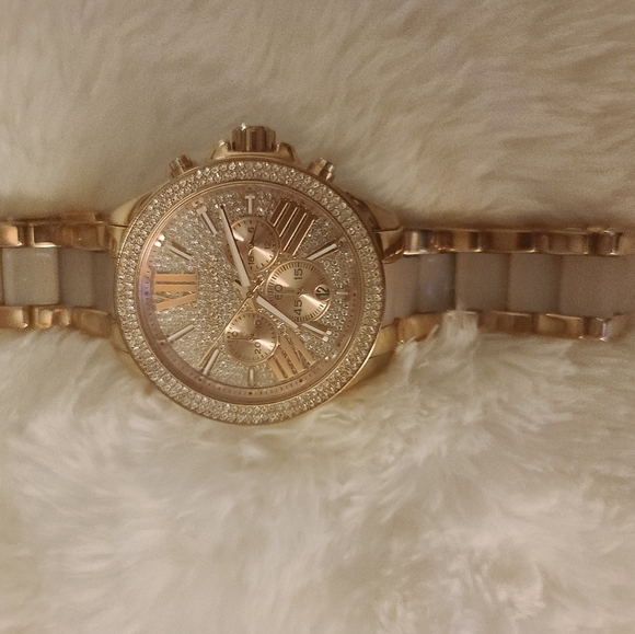 Rose gold watch - Picture 4 of 4